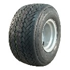 Dæk med mønster V-3504 – grå stålfælg fra KINGS TIRE – set fra vinkel på hvid baggrund.