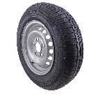 Schrägansicht des 155 R13 84N Komplettrads – schwarzer Reifen von GT Radial auf silberner 4.5J x 13 Felge mit 5 Löchern.