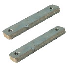 Adapterplatten KA15 – Draufsicht mit zwei Löchern, 166 mm lang und 15 mm hoch, in grauem, verzinktem Stahl.