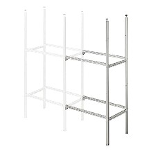 Alu Aufbewahrungssystem Wohnmobilgarage Erweiterung – Frontansicht mit drei Fächern und höhenverstellbarem Design in Silber.
