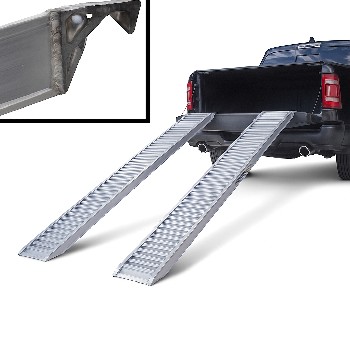 Aluminium drive-on ramps – angled view showing silver finish and hook head support, measuring 2500 x 300 x 75mm.