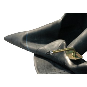 Detailansicht – schwarzes Gummiventil TRJ1175c mit goldener Metallbasis und Ventilstamm.