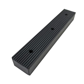 Vue de dessus – caoutchouc noir à surface nervurée, longueur de 345 mm pour remorque de bateau.