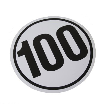 Tarra 100 km/h – pyöreä, valkoinen tarra, jossa suuri musta numero 100, eteenpäin näkymä.