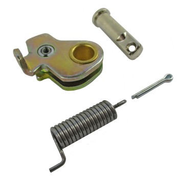 Dettaglio del componente del freno Backmatics impostato a destra – leva dorata, molla argentata e perno spaccato.