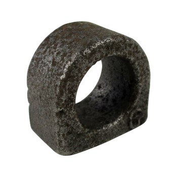 Oeillet de soudage de taille 1 – court H=28mm en acier brut avec un diamètre de l'œil d'environ 16 mm.