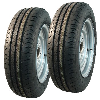 Komplettrad 165 R13C – Frontansicht mit schwarzem Reifen und silberner Stahlfelge 4.5Jx13, 4-Loch LK4x100.