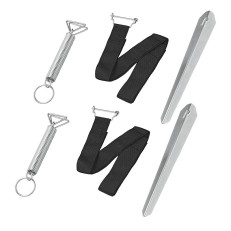 Vista frontale – set di rinforzi per la tempesta con cinghie nere, ganci a molla e picchetti metallici.