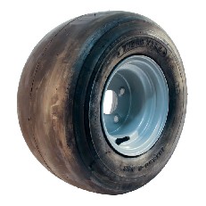Ruota completa 18x9.50-8 KINGS TIRE KT-739 – cerchio in acciaio grigio e battistrada liscio, vista laterale.