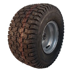 Roue complète 18x9.50-8 KINGS TIRE V-3502 – jante en acier grise avec motif de bande de roulement et ligne rouge.