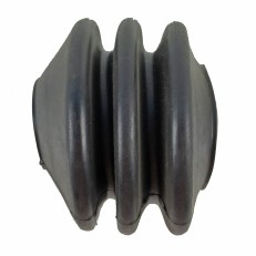 Soffietto flessibile nero – vista dall'alto – con tre scanalature e apertura anteriore di circa 30 mm.