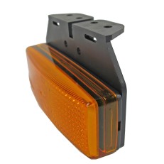 Luce laterale a LED arancione 110x40mm – con supporto e due fori per il montaggio, vista laterale su sfondo bianco.