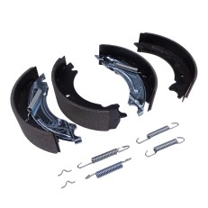 Ganasce freno – frizione nera e molle metalliche – vista dall'alto su sfondo bianco.