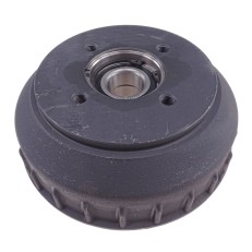 Tamburo freno adatto per BPW – superficie esterna scanalata nera e grigia – 4 fori di montaggio rettangolari.