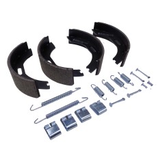 Ganasce freno – vista frontale – in nero e grigio con molle e hardware di montaggio inclusi.