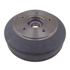 Tamburo del freno BPW S 2304-7 RASK – forma circolare grigia con cuscinetto centrale e cinque fori di montaggio.