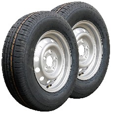 Vooraanzicht van het 2-pack 165 R13C compleetwiel Goodride – met zwarte band en grijze stalen velg 4.5Jx13.