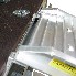 Detailansicht der klappbaren Alu Auffahrschiene – silberne Farbe mit 200kg Tragkraft und metallischem Riegel.