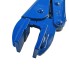 Détail de la pince de montage Système Aspöck DC – outils à double mâchoire peints en bleu avec mécanisme à ressort.