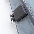 Vue de détail – fenêtre de toit 500 x 700mm avec cadre en aluminium et mécanisme de verrouillage noir.