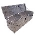 Cassetta in alluminio – superficie a diamante, chiusura in acciaio inox, due fori di montaggio, colore argento.